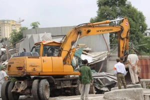 Không thực hiện cưỡng chế đất đai từ 22 giờ đến 6 giờ