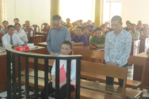 Dùng người yêu làm mỹ nhân kế cướp hàng trăm triệu đồng