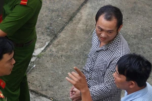 Tài xế người Trung Quốc tông xe làm 3 người chết