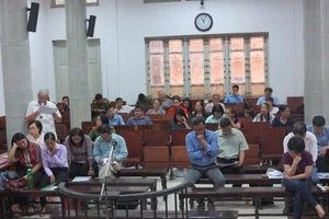 Vụ xử cựu ĐBQH Châu Thị Thu Nga: Các bị hại nổi giận