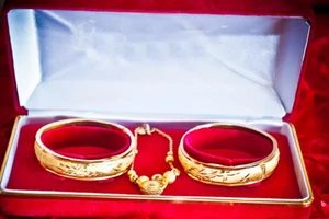 Tranh cãi vụ 'nàng dâu không chia vàng': Vàng của ai?