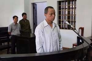 Dâm ô hàng loạt học sinh tiểu học bảo vệ trường lãnh án