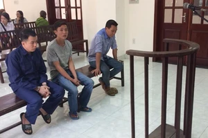 Chiêu trộm xe trong bãi cực tinh vi của tên trộm