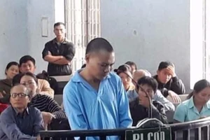 Hiếp dâm bạn của con, lãnh án chung thân