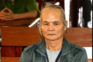 Bẫy chuột ngoài ruộng nếp, lãnh án giết người