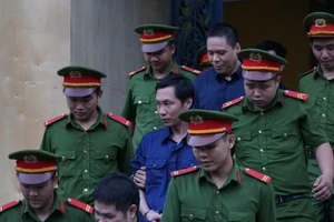 'Tôi không đủ tư cách tham gia cuộc chơi lớn như vậy'