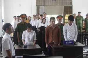 Bị bắt vì quay lại đổi ‘hàng’ kém chất lượng