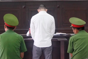 Mâu thuẫn trên Facebook, người chết kẻ đi tù