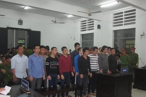 Nhóm thanh niên quyết chiến, 1 người chết 19 người hầu tòa