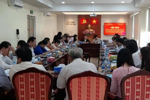 Lộ bí mật đời tư từ việc 'đòi' phiếu lý lịch tư pháp số 2