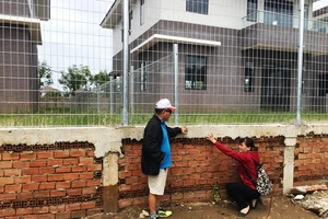 Đất dự án này lấn sang dự án khác