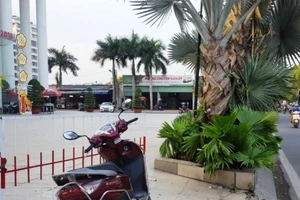Người dân lo sợ tai nạn vì đường không có vỉa hè