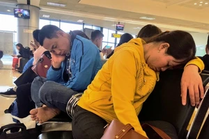 Hành khách vạ vật sau kỳ nghỉ Tết