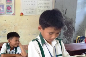 Bé trai 10 tuổi trả lại 44 triệu cho người đánh mất