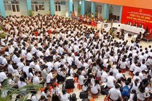 Một 'nam sinh' lãnh án tù vì tàng trữ ma túy