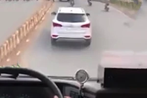 Cản đường xe ưu tiên, bị xử như thế nào?