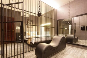 Khách sạn kiểu '50 sắc thái' phạm lỗi gì?