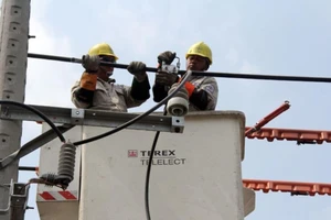 Để sử dụng điện an toàn trong mùa mưa