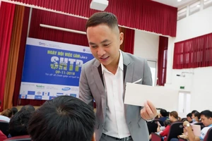 Làm sao để việc tìm người?