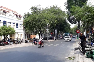 Đường Sài Gòn vắng hoe vào những ngày cận Tết