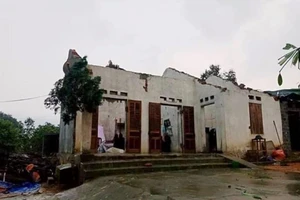 Thái Nguyên tan hoang vì giông lốc, mưa đá