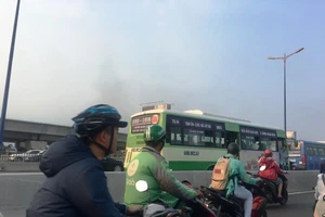 Sắp xếp lại mạng lưới xe buýt để cạnh tranh xe công nghệ