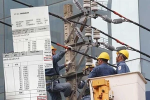 Bộ Công thương báo cáo nguyên nhân tăng giá điện