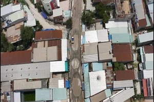 Ngao ngán với con đường đi làm ướt như đi bơi