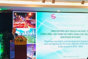 Bí thư TP.HCM: Cần xây dựng chiến lược phát triển cây xanh