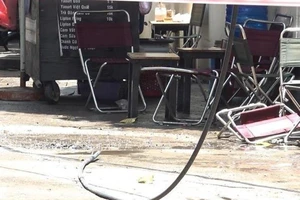 Ngành điện nói gì về việc dây điện rơi trúng người?