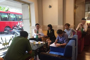 Nhiều vụ taxi giả dạng 'chặt chém' khách ở Tân Sơn Nhất