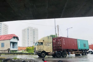 Kiểm tra dự án xây dựng nút giao thông Mỹ Thủy 