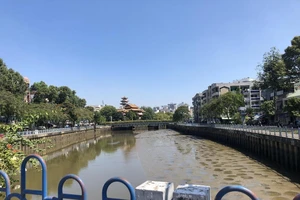 Chuẩn bị nạo vét bùn kênh Nhiêu Lộc - Thị Nghè