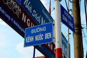 Chú ý khi đi qua đường Kênh Nước Đen