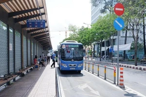 Xe buýt đìu hiu sau thời gian giãn cách xã hội