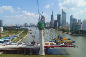 Cầu Thủ Thiêm 2 đã dần thành hình 