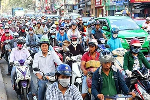 Hạn chế xe khách và xe tải lưu thông trên đường Ba Tháng Hai