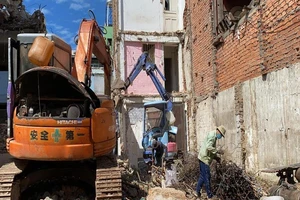 Nhiều hộ dân tích cực bàn giao mặt bằng tuyến metro số 2