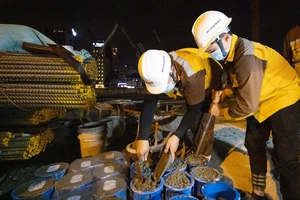 Metro số 1: Hơn 800 công nhân làm việc ở nhà ga Bến Thành