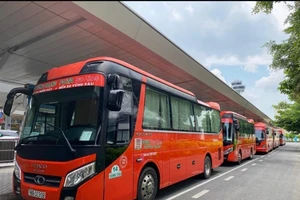 Người dân muốn về quê tránh dịch cần liên hệ ai?