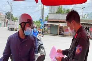 Xe hai bánh phải quay đầu nếu không có giấy xét nghiệm COVID-19