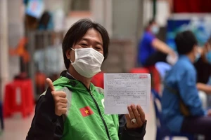 Hôm nay, TP.HCM đồng loạt tiêm vaccine cho shipper