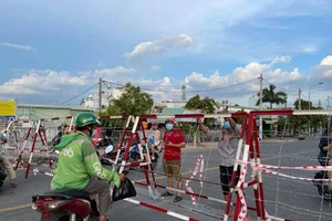 Địa chỉ hơn 400 điểm xét nghiệm miễn phí cho shipper tại TP.HCM