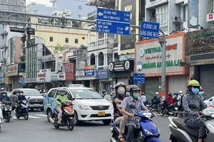 Xe cá nhân lưu thông giữa TP.HCM và 4 tỉnh liền kề cần chú ý