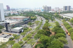 Hình ảnh diện mạo quận 7 thay đổi sau 25 năm thành lập