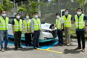 EVNHCMC tham khảo kinh nghiệm xây dựng lưới điện thông minh của Singapore 