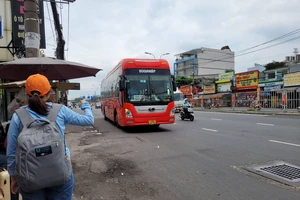 TP.HCM 'điểm mặt' cây xăng cho xe đón trả khách sai quy định