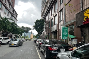 Xử phạt người đàn ông đánh gãy mũi nữ nhân viên thu phí đậu xe ở quận 1