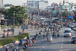 Giao thông đi trước mở đường cho sự phát triển kinh tế - xã hội