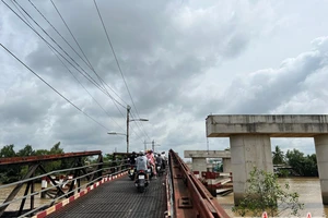 Cận cảnh cầu Long Kiểng, Nhà Bè tạm ngưng thi công 3 năm nay